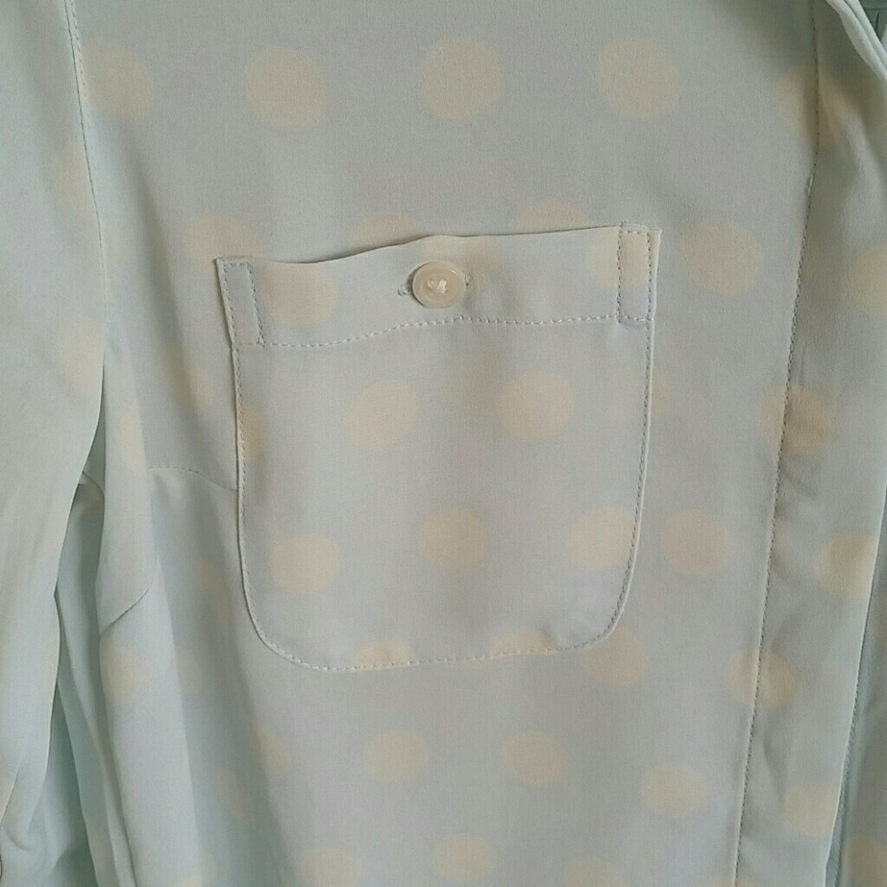 Button up top - Picture 2 of 3